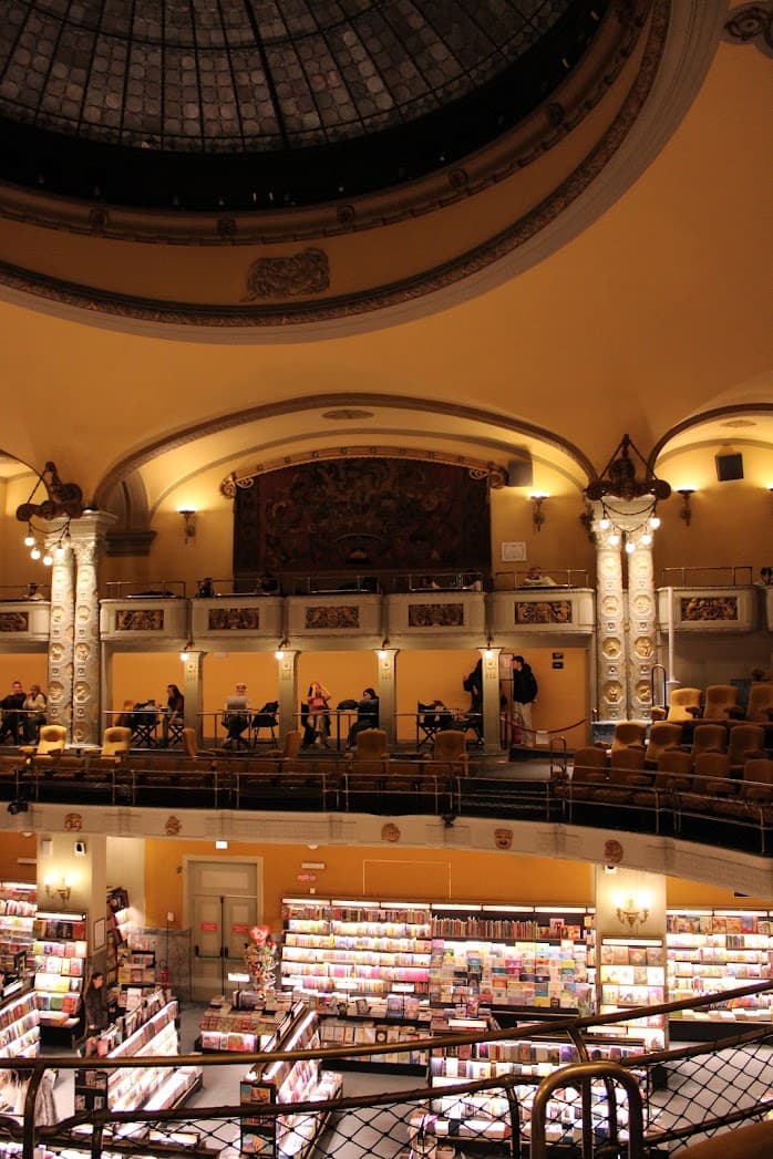 Cine Teatro Odeon de Firenze 
